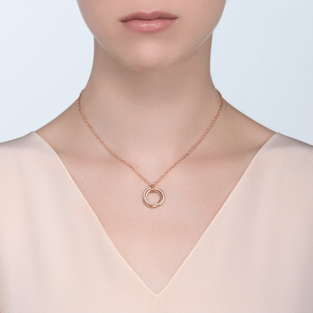 KDY-B3046000 three-ring color-separated single row diamond ring pendant