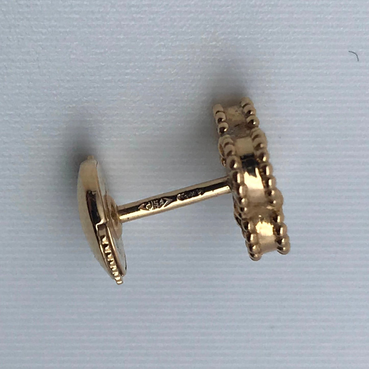 VCARA44800 About 9.4mm guest version four-leaf clover earrings