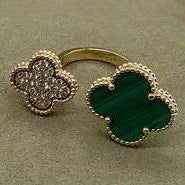 VCA87569316四叶草戒指半钻半石(约21mm-15mm)