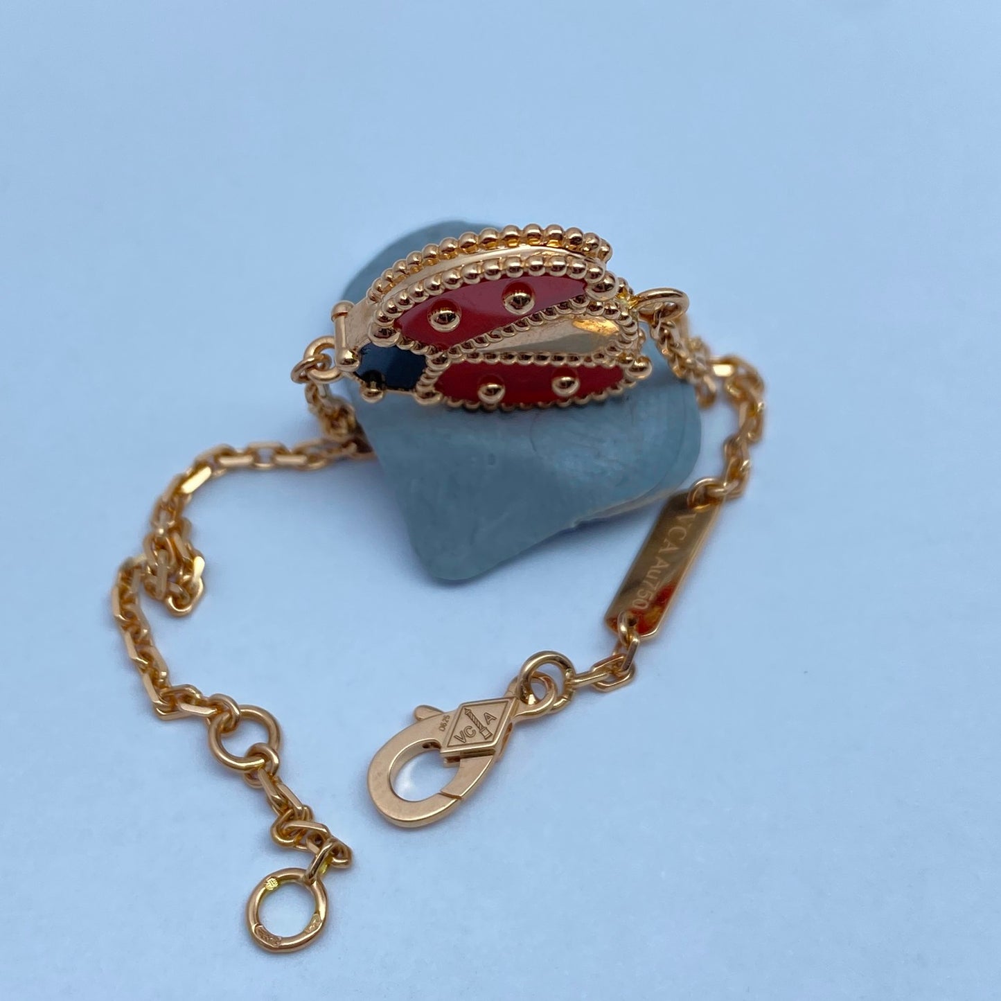 VCARP7R100 guest version beaded ladybug bracelet (15mm) chain length 170mm