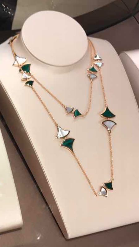 BGL-353799-CL858037 fan-shaped skirt fan large necklace