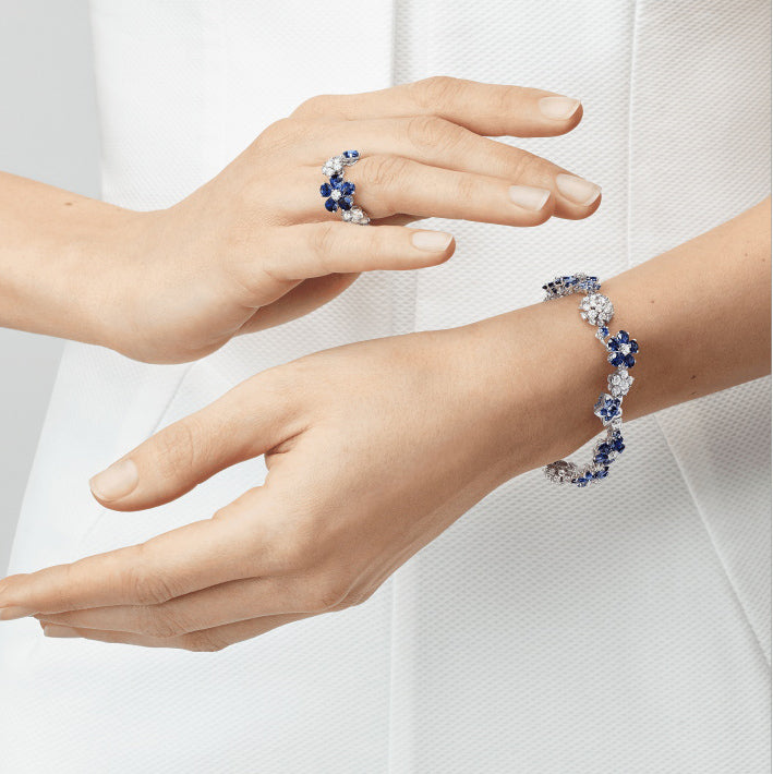 VCARP05C00 colorful plum blossom bracelet