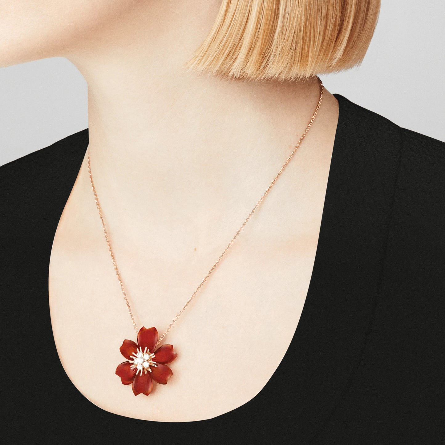 VCARD30400 28.8mm small ceramic flower pendant brooch