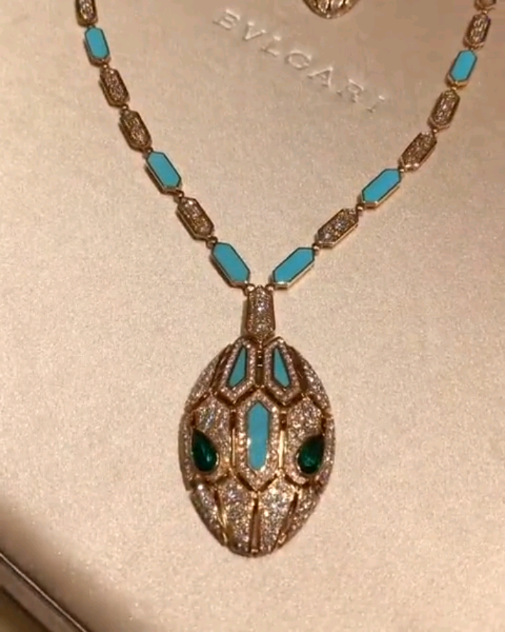 BGL-CL798975 lapis lazuli snake head necklace