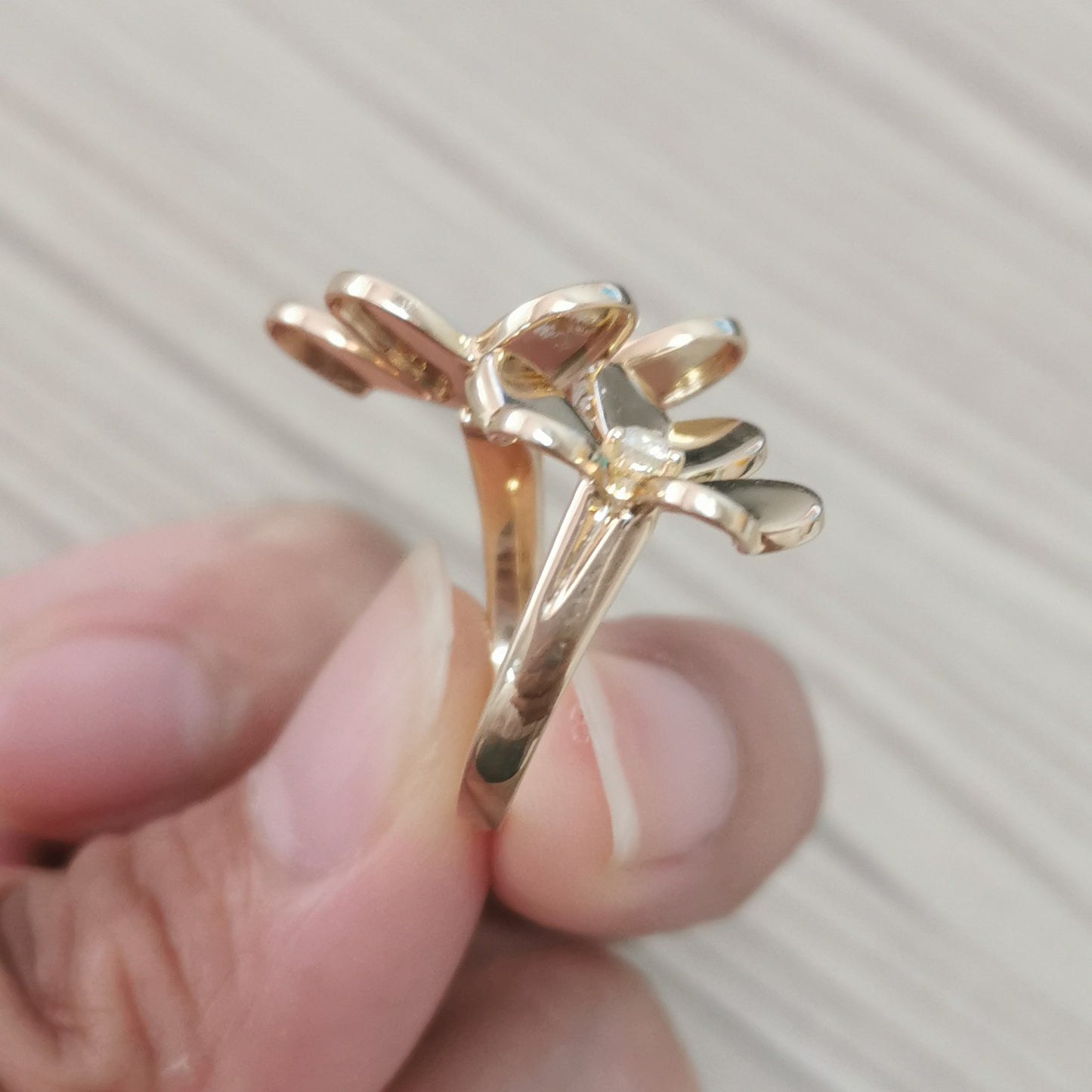 VCARB67600客版三叶草双花开口戒12#