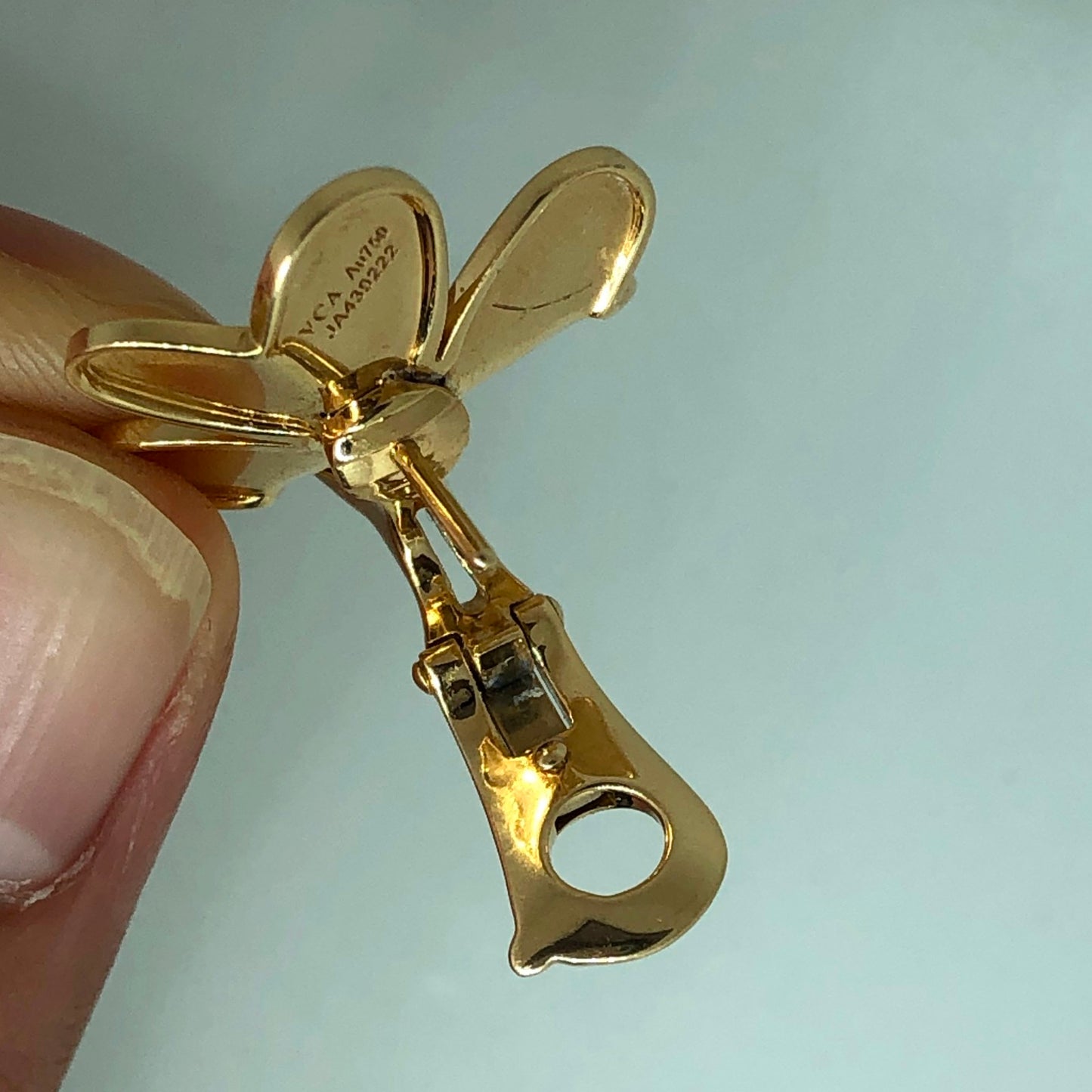 VCARB65900 约23mm大号三叶草三钻耳夹客版