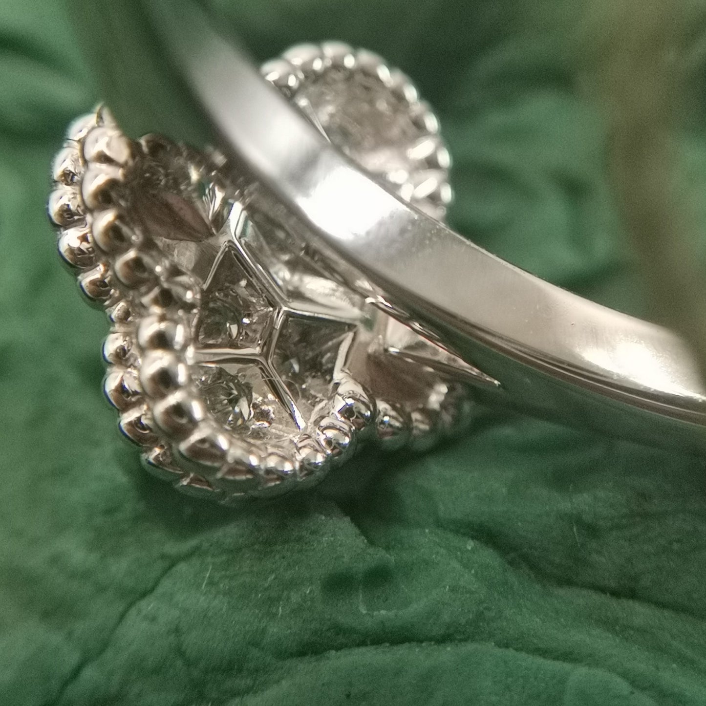 VCARO85800 9mm guest version light pearl four-leaf clover ring 13.5#
