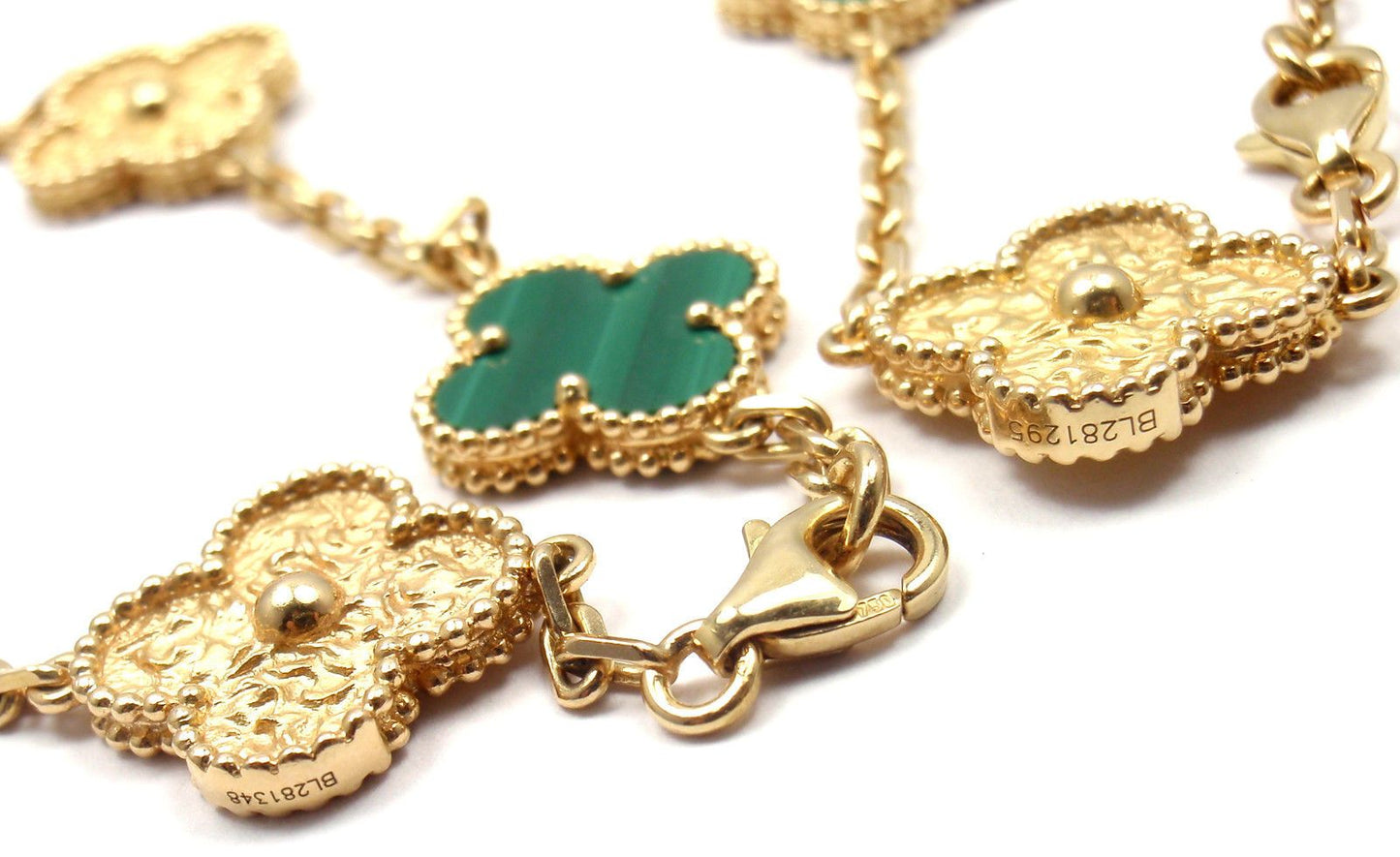 VCA2093705 15mm guest version pleated + agate four-leaf clover 20 flower necklace