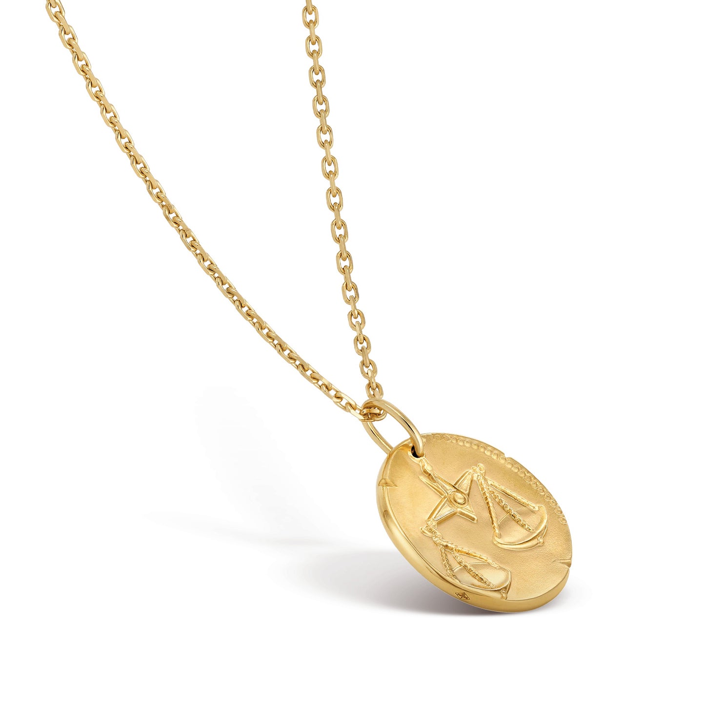 VCARP7SW00 21mm solid version light gold Libra pendant