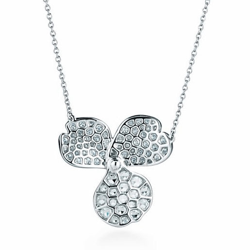 TIF14556296 Full Diamond Clover Flower Tie Chain Pendant