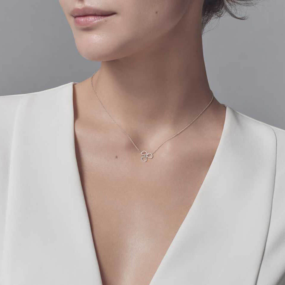 TIF-48756995 guest version small clover diamond hollow pendant
