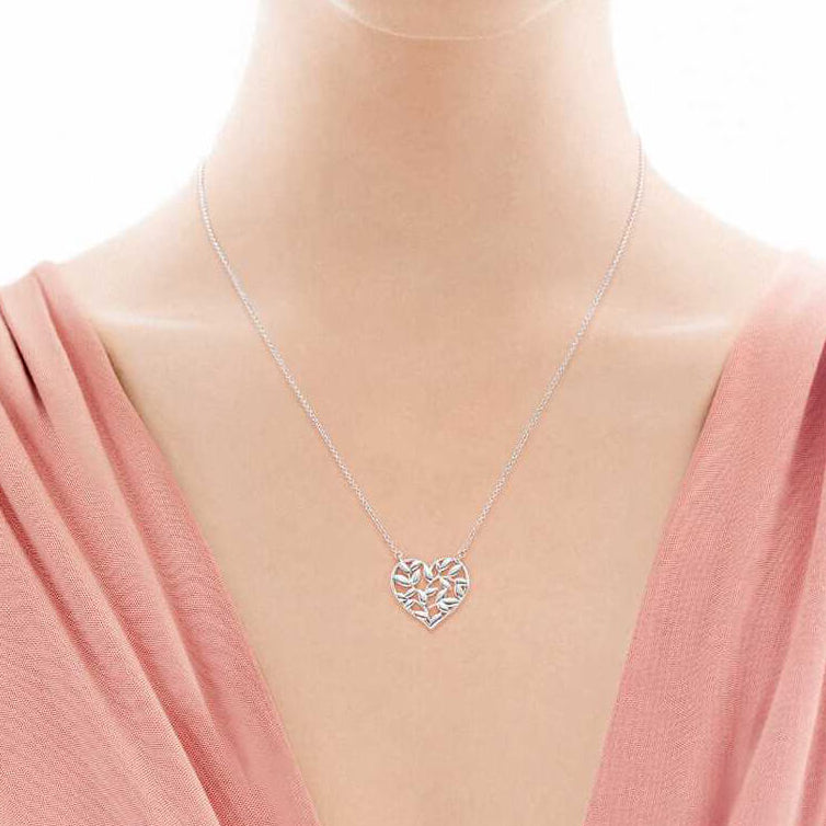 TIF29222184 light gold olive leaf heart-shaped tether pendant