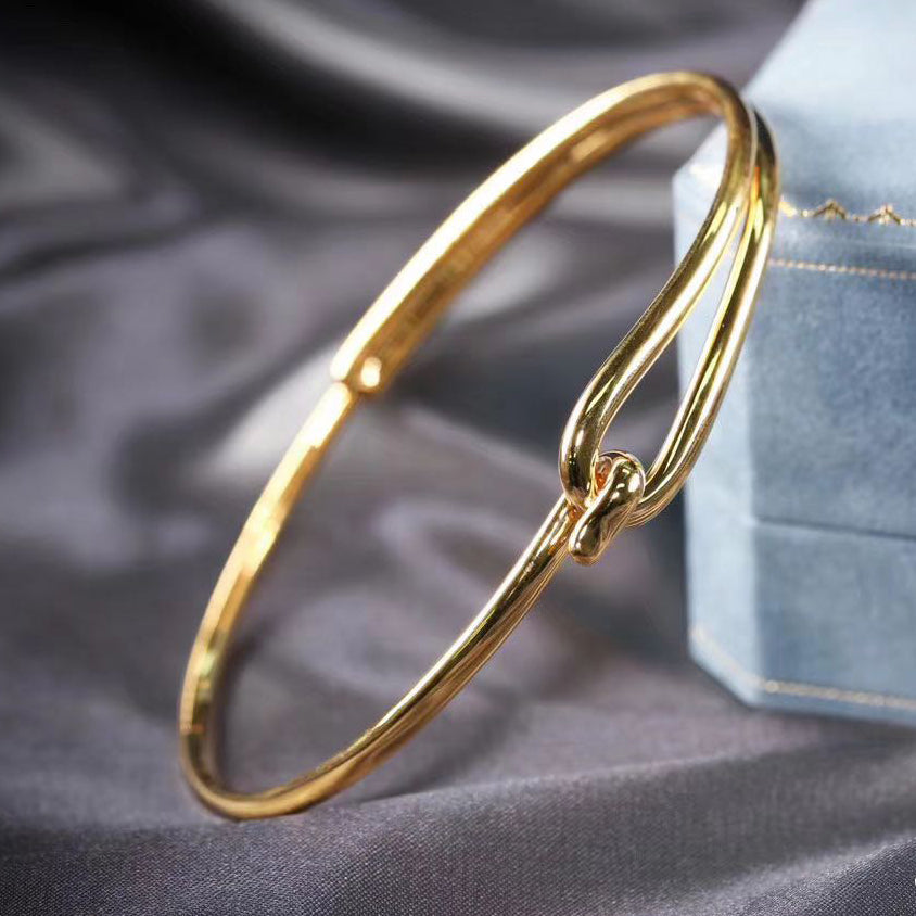 TIF16480166 light gold buckle bracelet