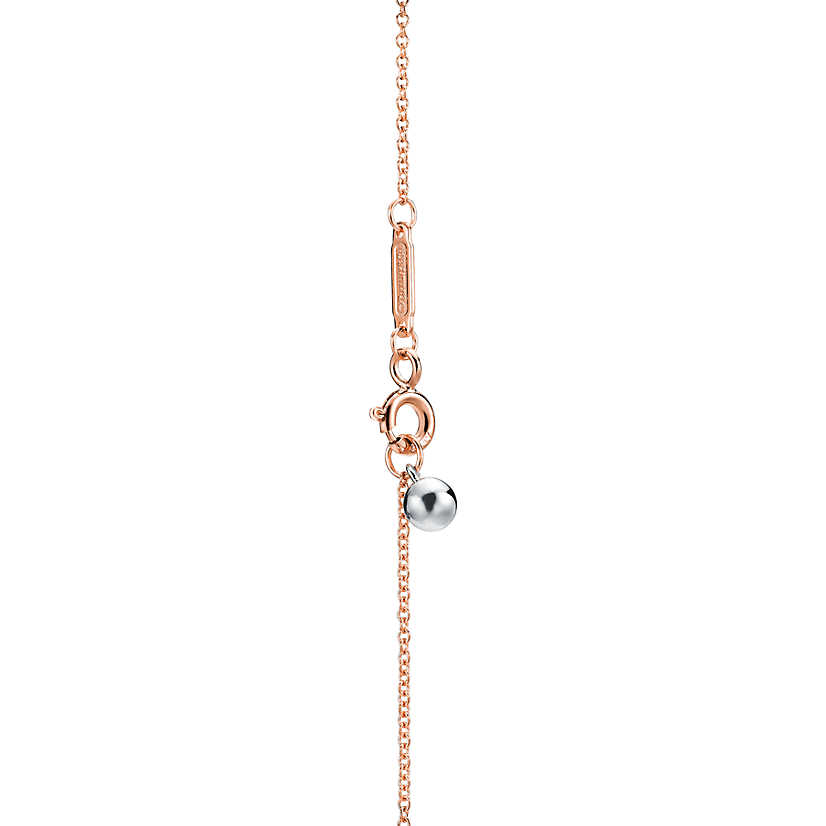TIF28444399 letter light gold butterfly chain pendant
