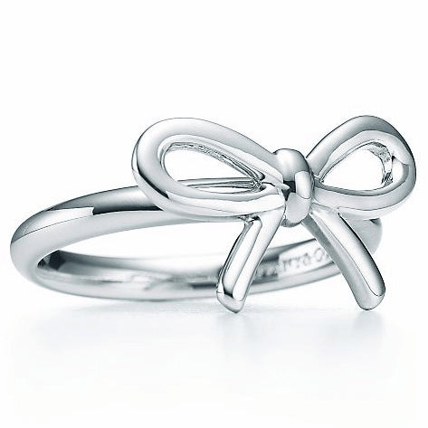 TIF39902330 bow light gold ring