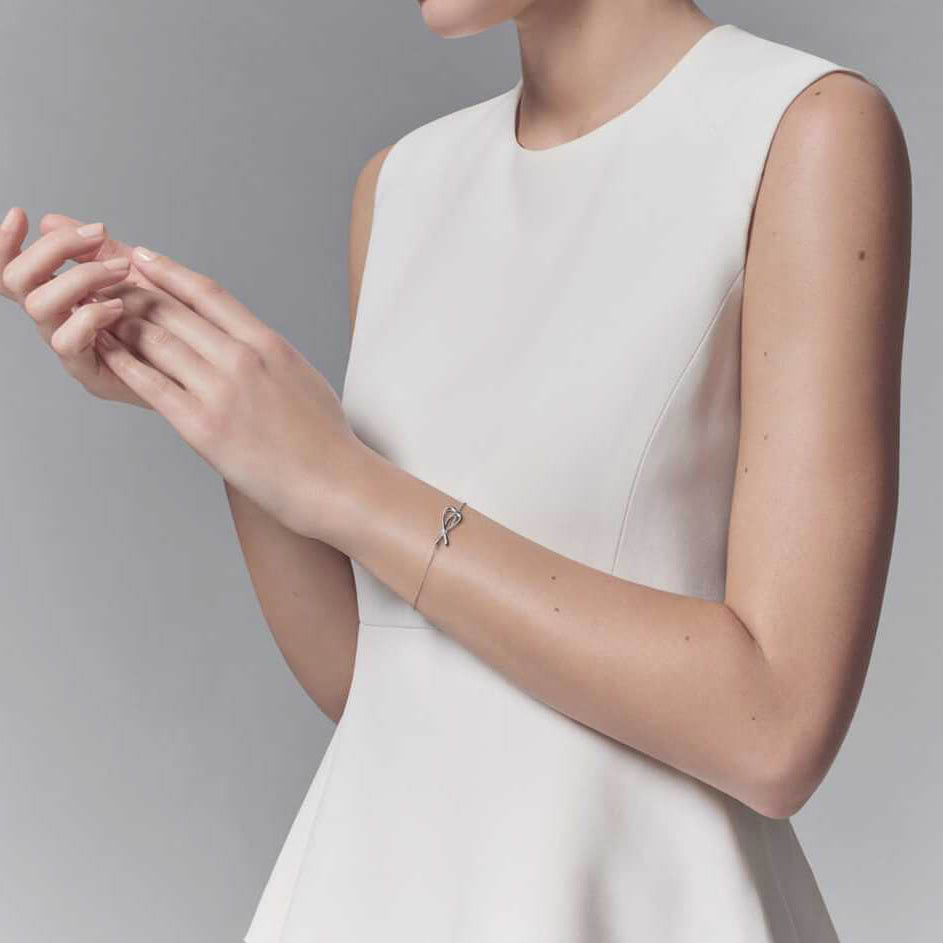 TIF32551397 diamond bow bracelet