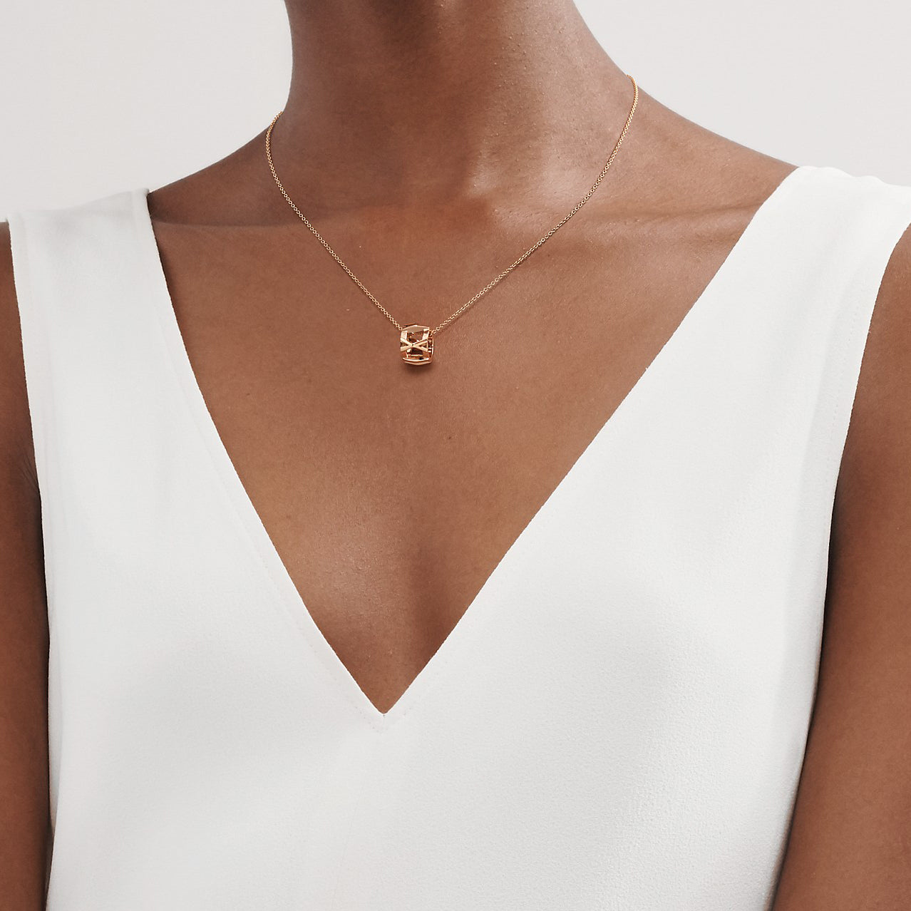 TIF78961513 light gold hollow Roman font pendant