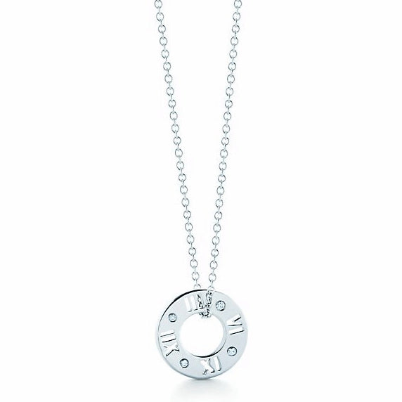 TIF74952644 diamond Roman numeral round pendant