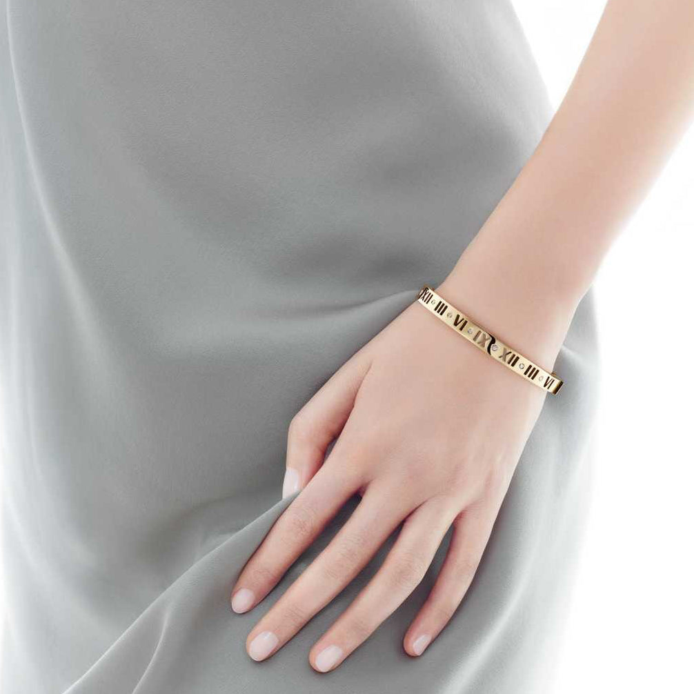 TIF58324034 guest version hollow diamond Roman bracelet