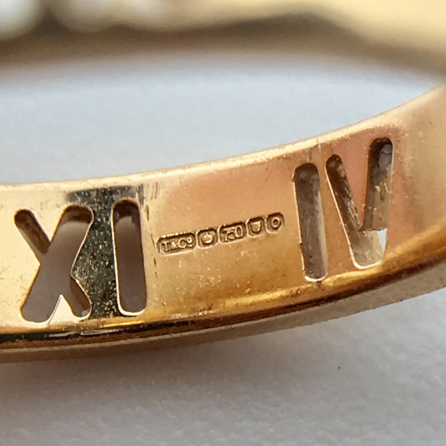 TIF55023707 guest version small cut pit Roman ring