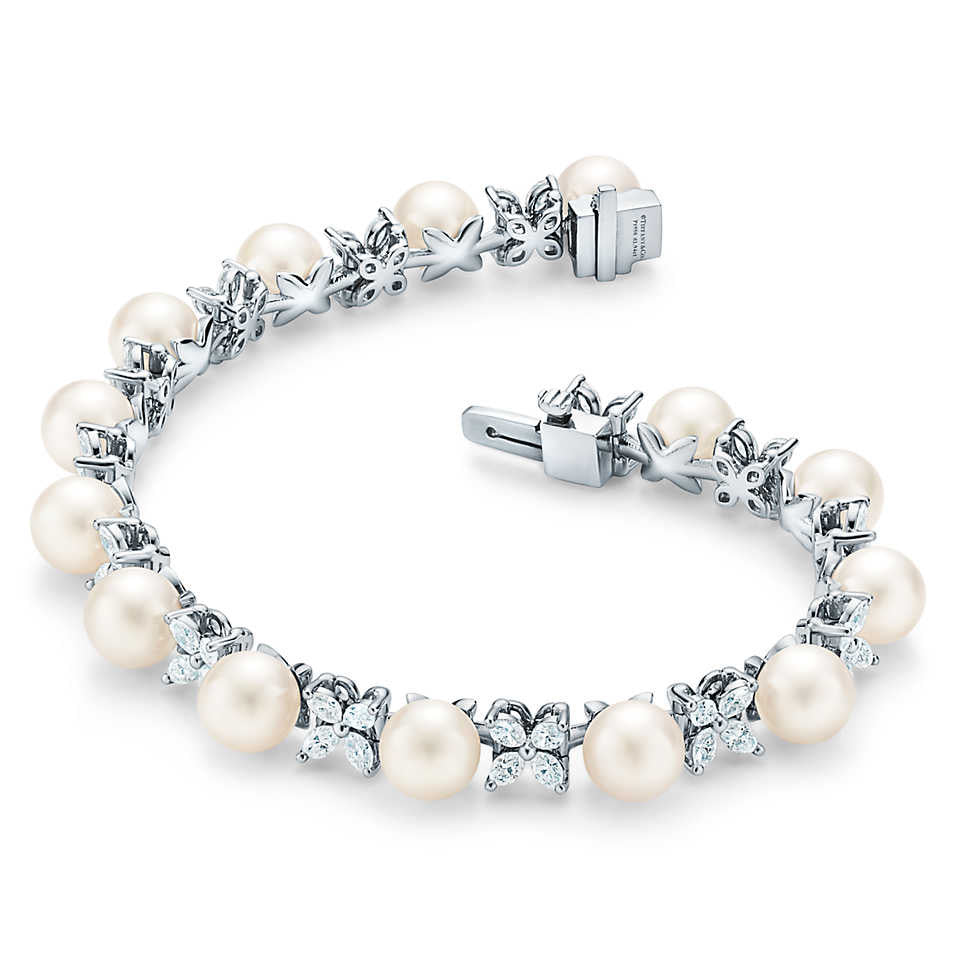 TIF30882277 Marquise Pearl Bracelet