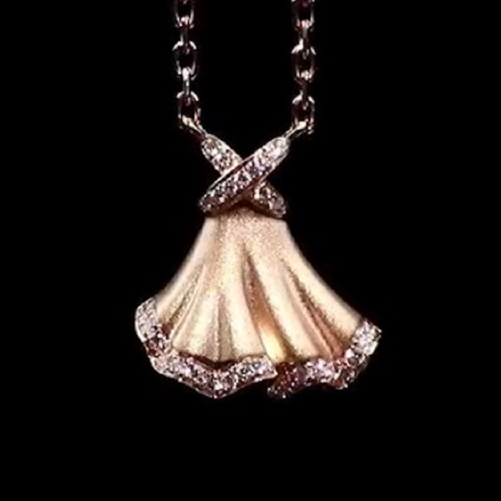 SM-383976 skirt cross head pendant