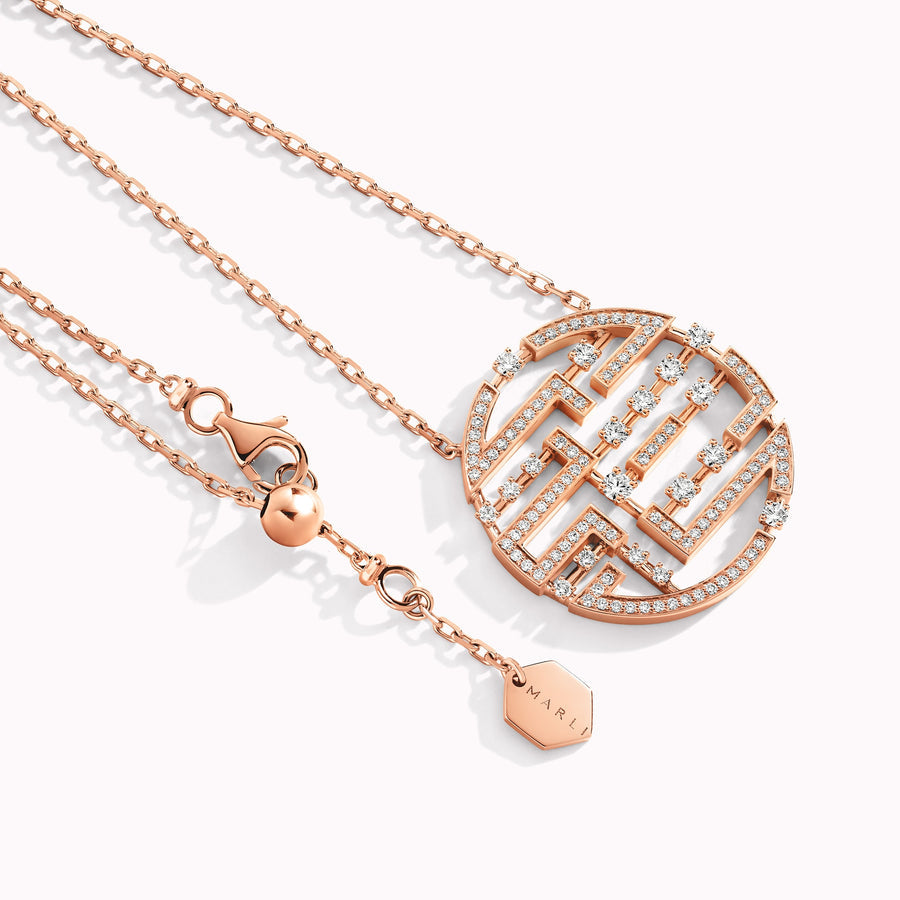 MR-AVEN-N4 Labyrinth Round Tie Chain Pendant