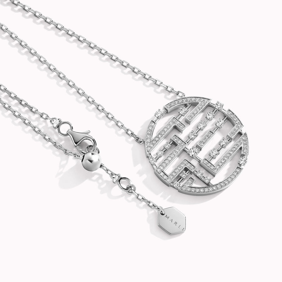 MR-AVEN-N4 Labyrinth Round Tie Chain Pendant