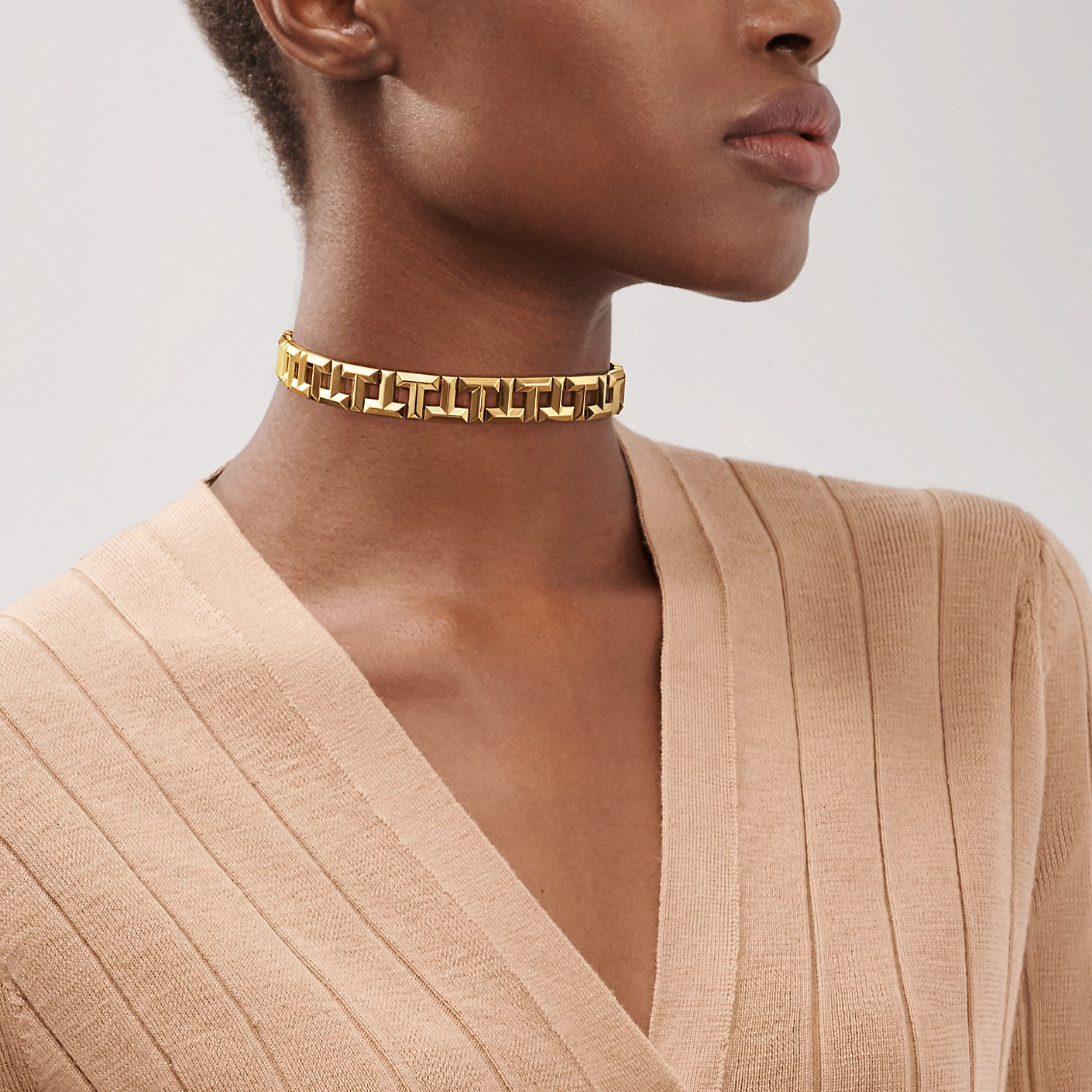 TIF70810205 light gold front and back T-shaped necklace