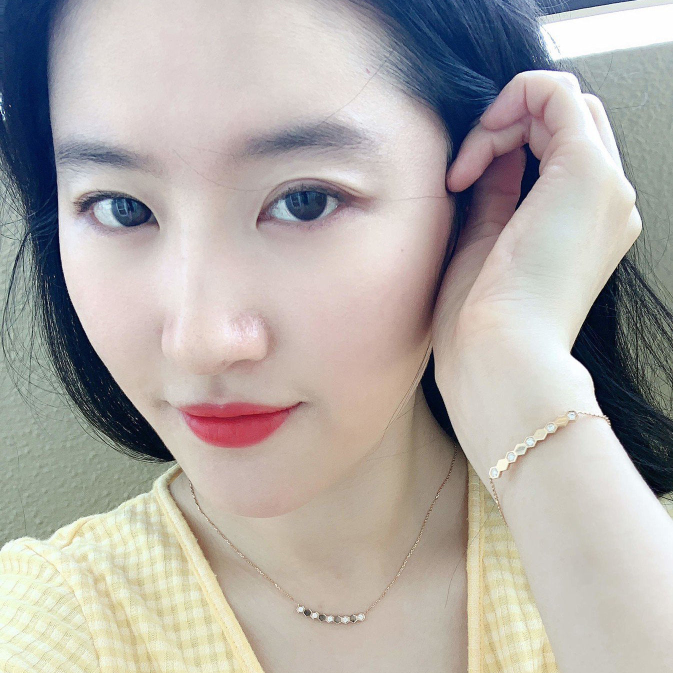 SM-084679 Honeycomb Bracelet