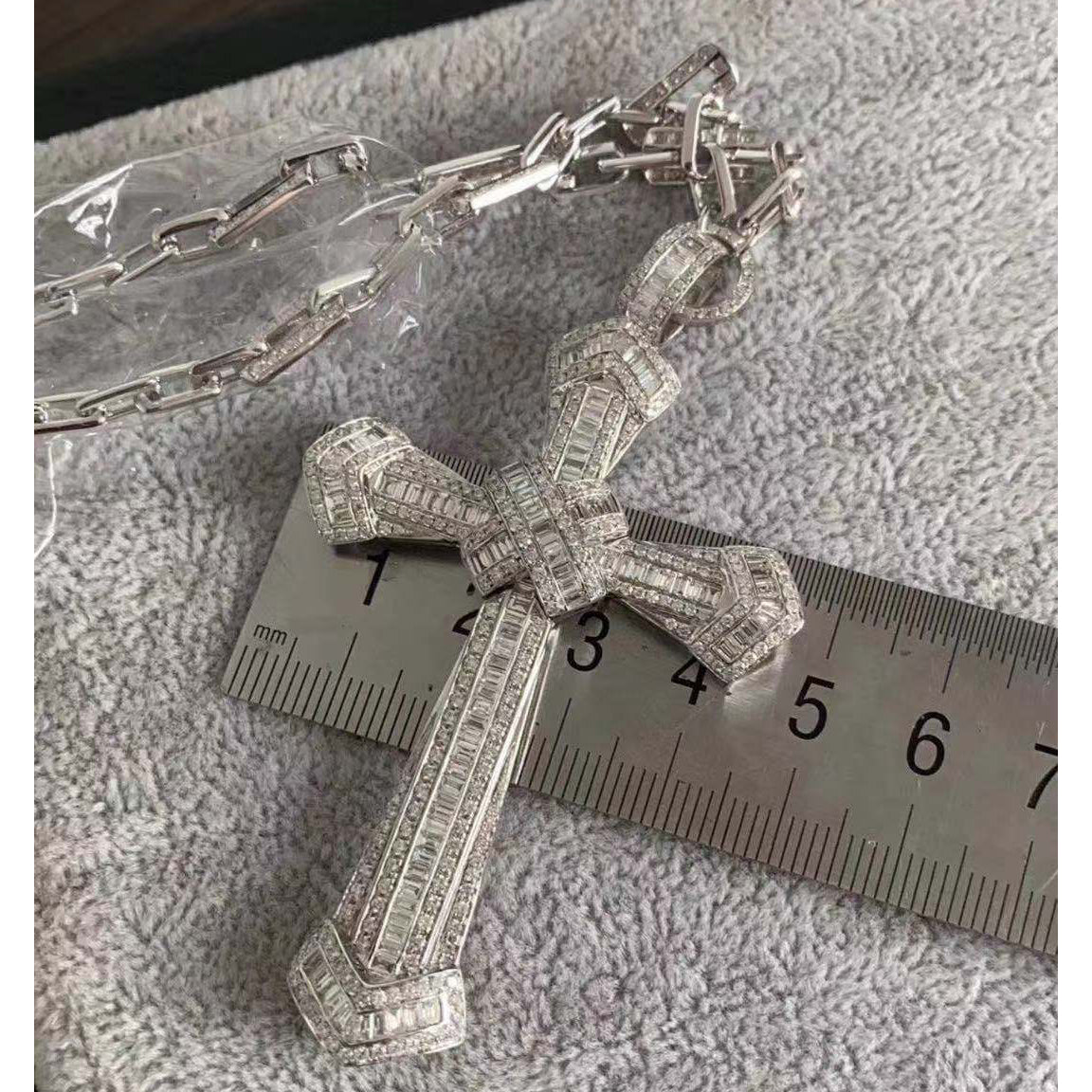 KDY-D7532113 Cross Ladder Square Cross Necklace
