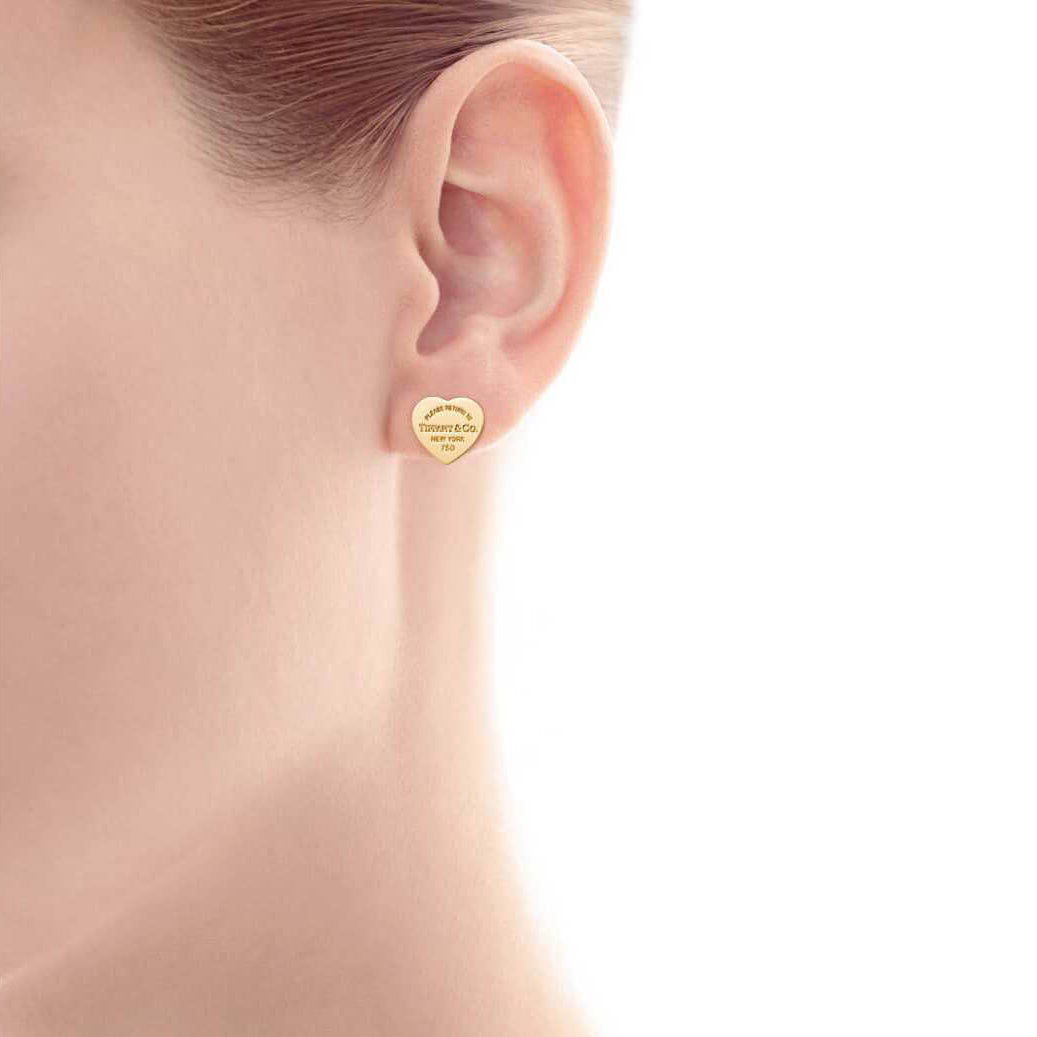 TIF3397639 light gold letter flat heart-shaped earrings