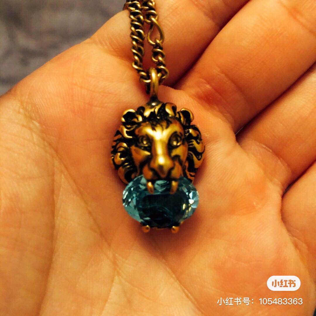 GC-YBC540106 lion bites colorful treasure pendant