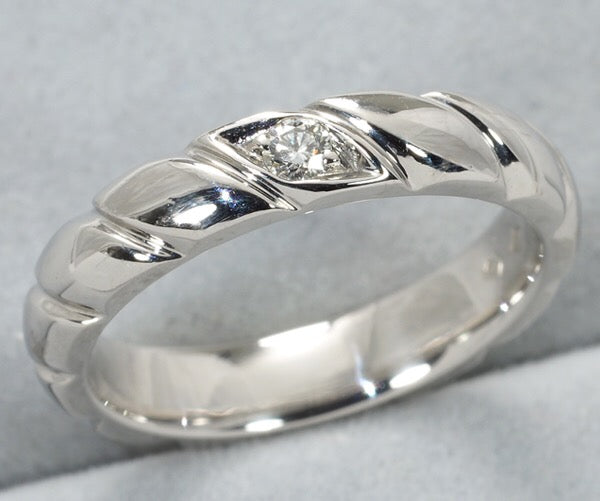 SM-082723 single diamond