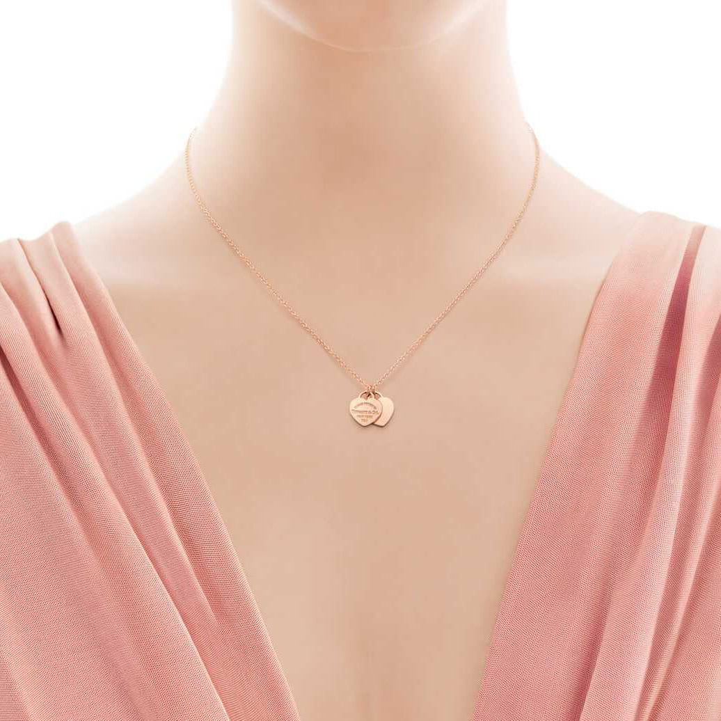 TIF21993047 light gold small flat double heart-shaped pendant
