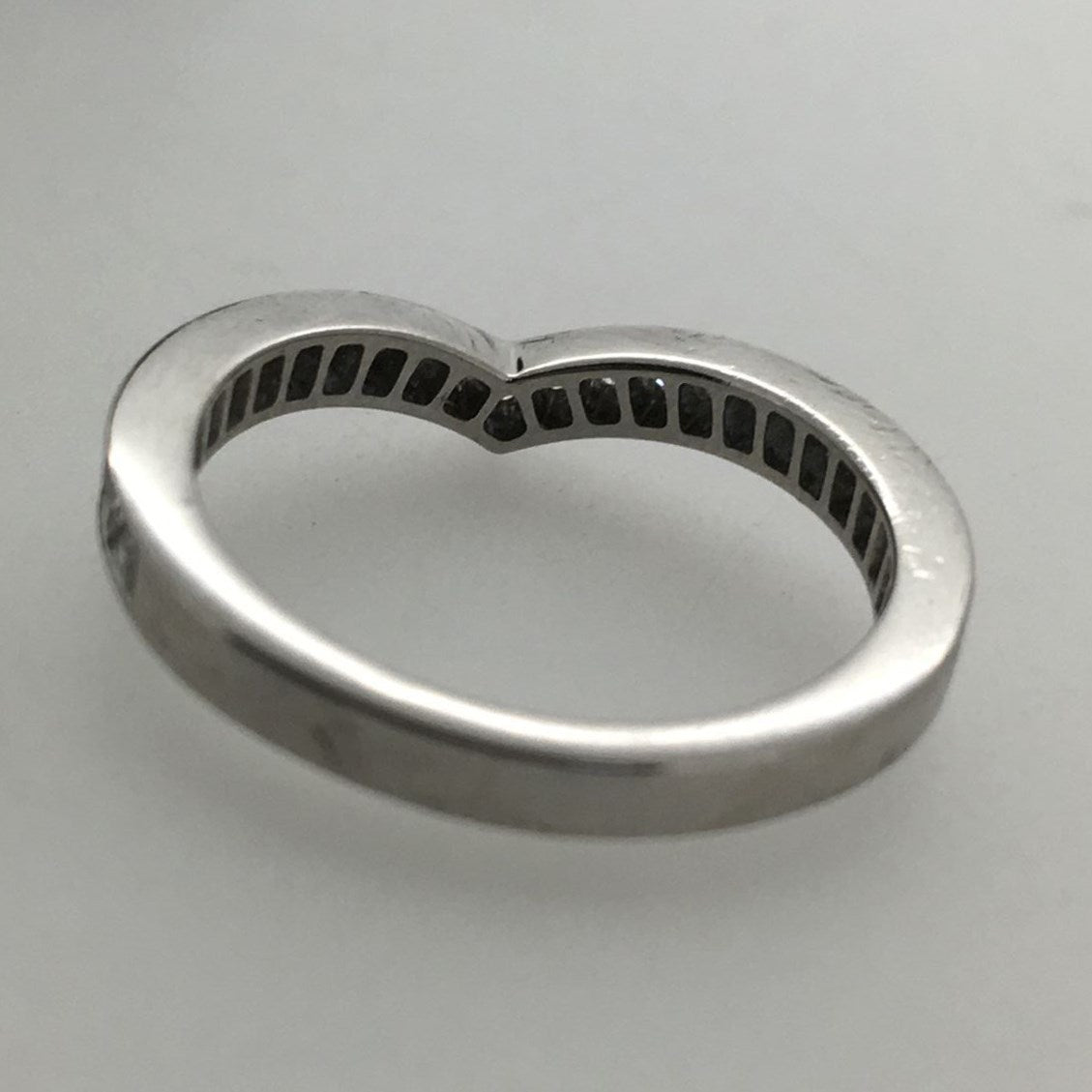 SM-083142 V-shaped bent bar ring guest version