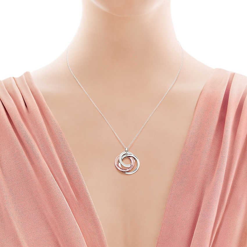 TIF45080802 light gold three-ring pendant