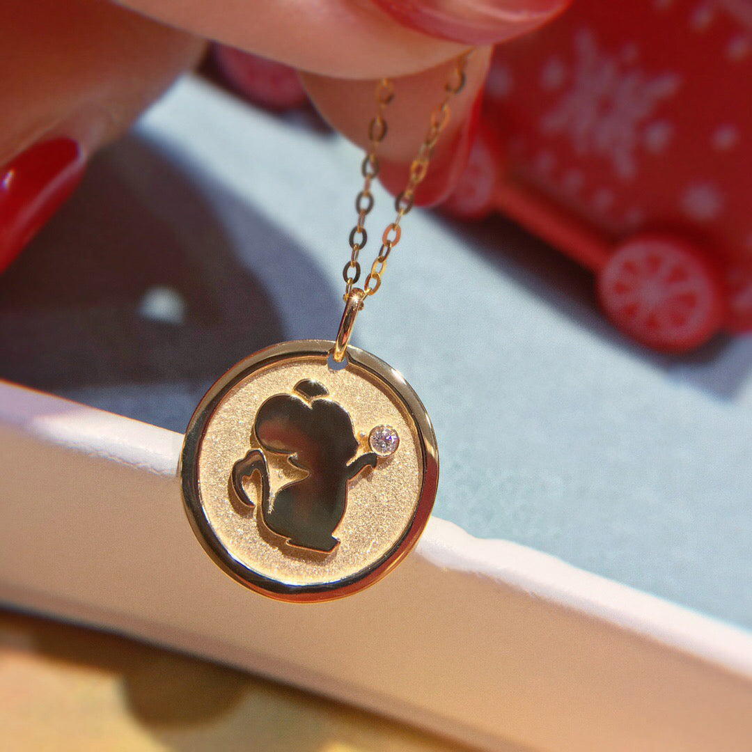 TIF41244948 round plate single diamond mouse pendant