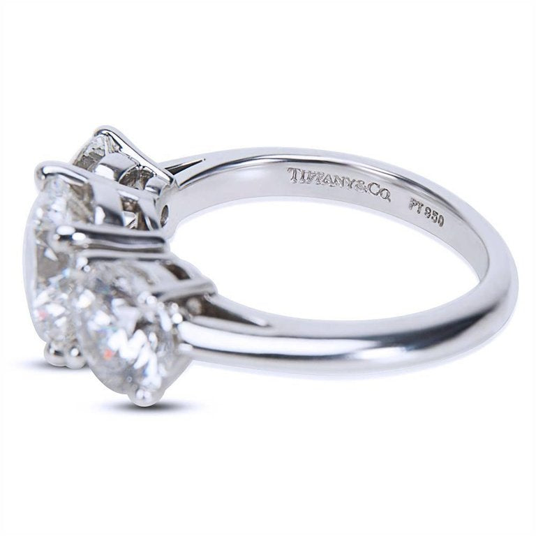 TIF12399637 Cross Four Claws Three Round Diamond Ring