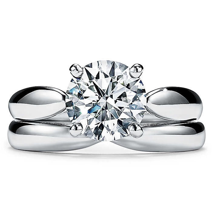 TIF13539864 Crossed four-prong light gold pointed straight arm diamond ring 4#