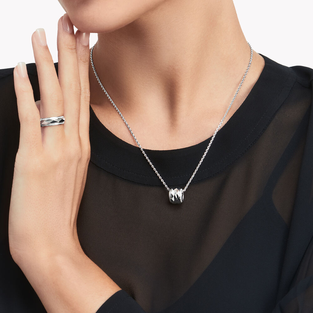 GLF-RGP703 triangular diamond face pendant