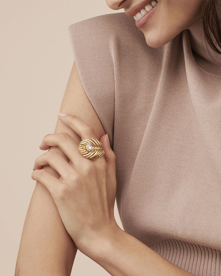 BSL-7461012 feather light gold version ring