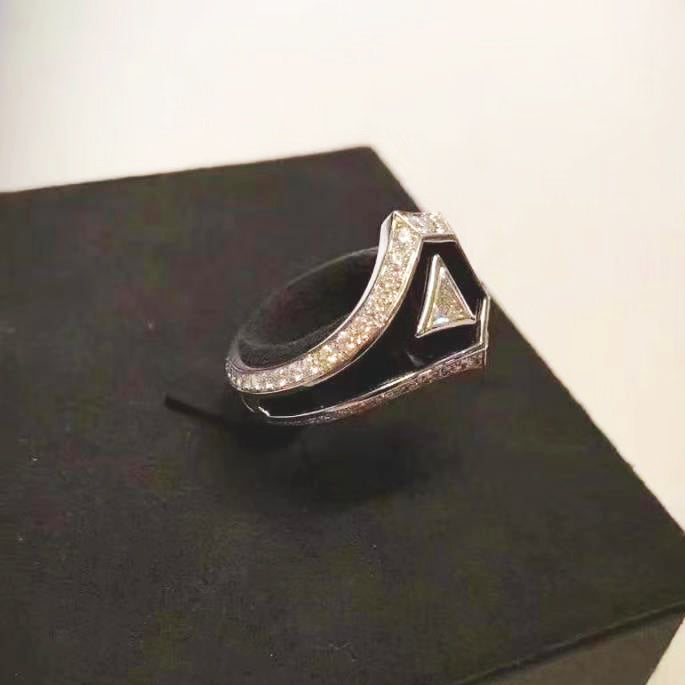 LV-Q953361 ring