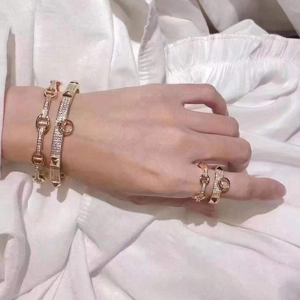 AiHshi-H182258B Diamond Pyramid Bracelet 16#