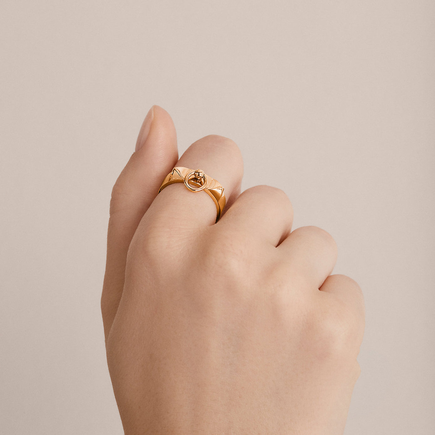 AHS-H108118B 5.2mm light gold spire door buckle ring (guest version)
