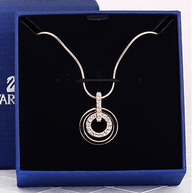 SHL-1081976 double ring, half diamond pendant