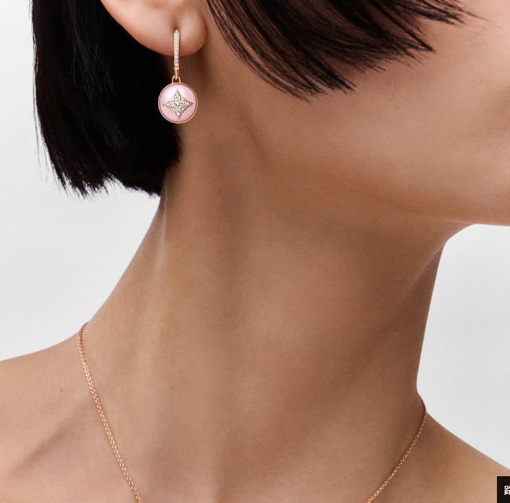 LV-Q96951 Pink Opal Stone Diamond Earrings Plum Blossom Darts