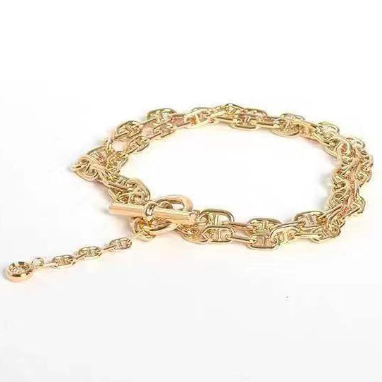 爱H仕-15G026361猪鼻子单钻光金日字双手链(链长17cm)