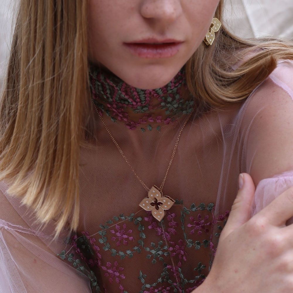 LBT-ADR777CL1247 34mm扭绳四叶草吊坠项链