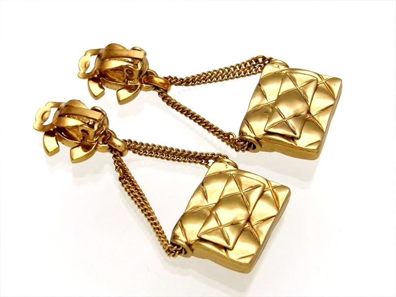 XNE-J617568 Double C bag earrings